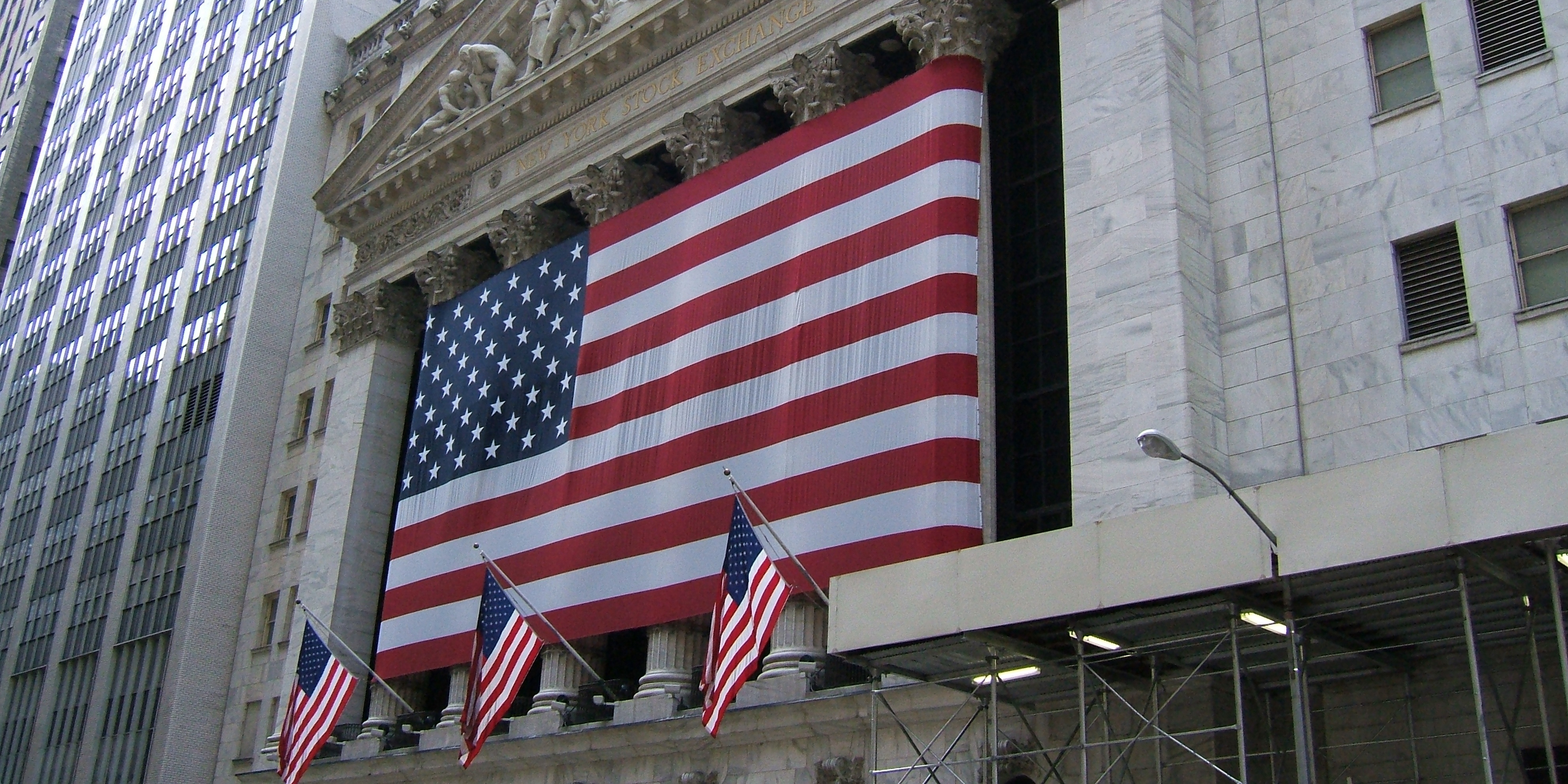 Der Aktienmarkt an der Wall Street erreicht Rekordhöhen, aber erste Risse beginnen zu entstehen. (CC BY-NC-ND 2.0)